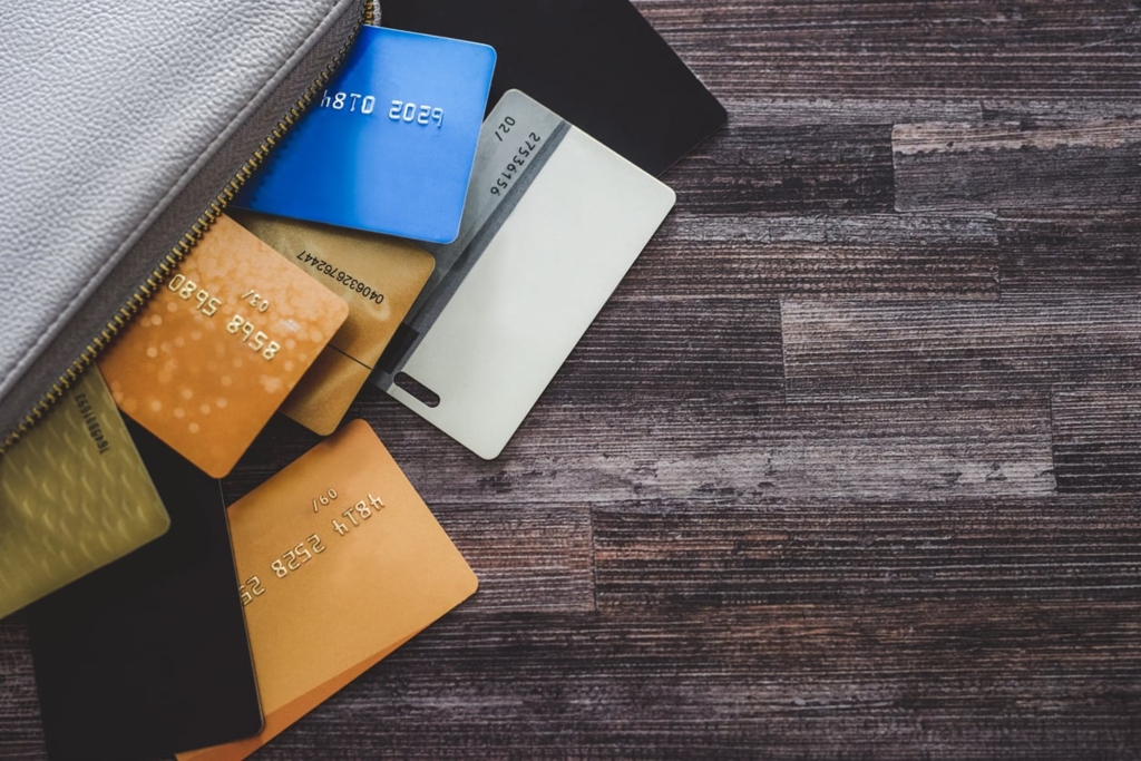 Exploring the Different Types of Credit Cards and How to Choose The Right One image