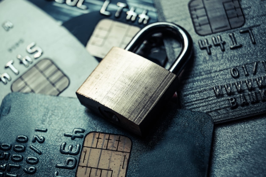 Should You Get a Secured Credit Card? Examining the Pros and Cons image